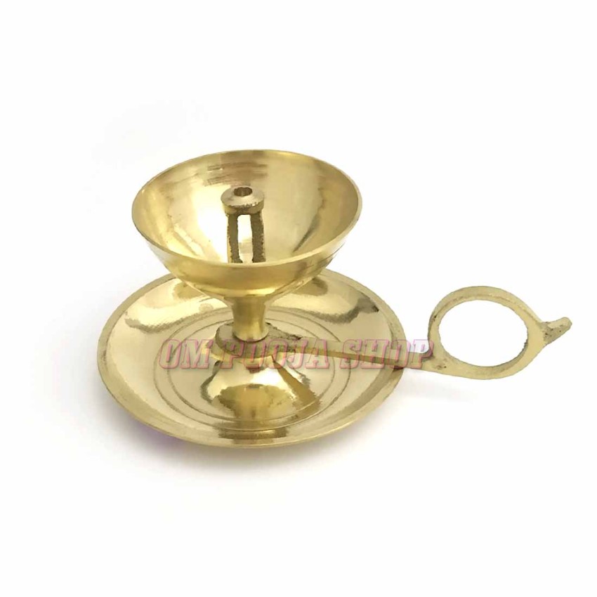 Diya with handle in brass