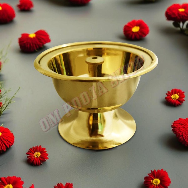 Classic Pure Brass Akhand Diya (Round Base)