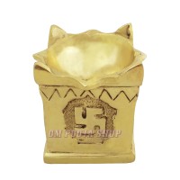 Tulsi Kyara (Gamla) Vastu Diya in Brass (Height_2.75 inch)