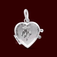Openable Heart Shape Pendant in Sterling Silver